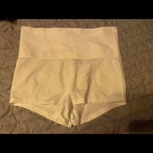 Pink seamless shape underwear